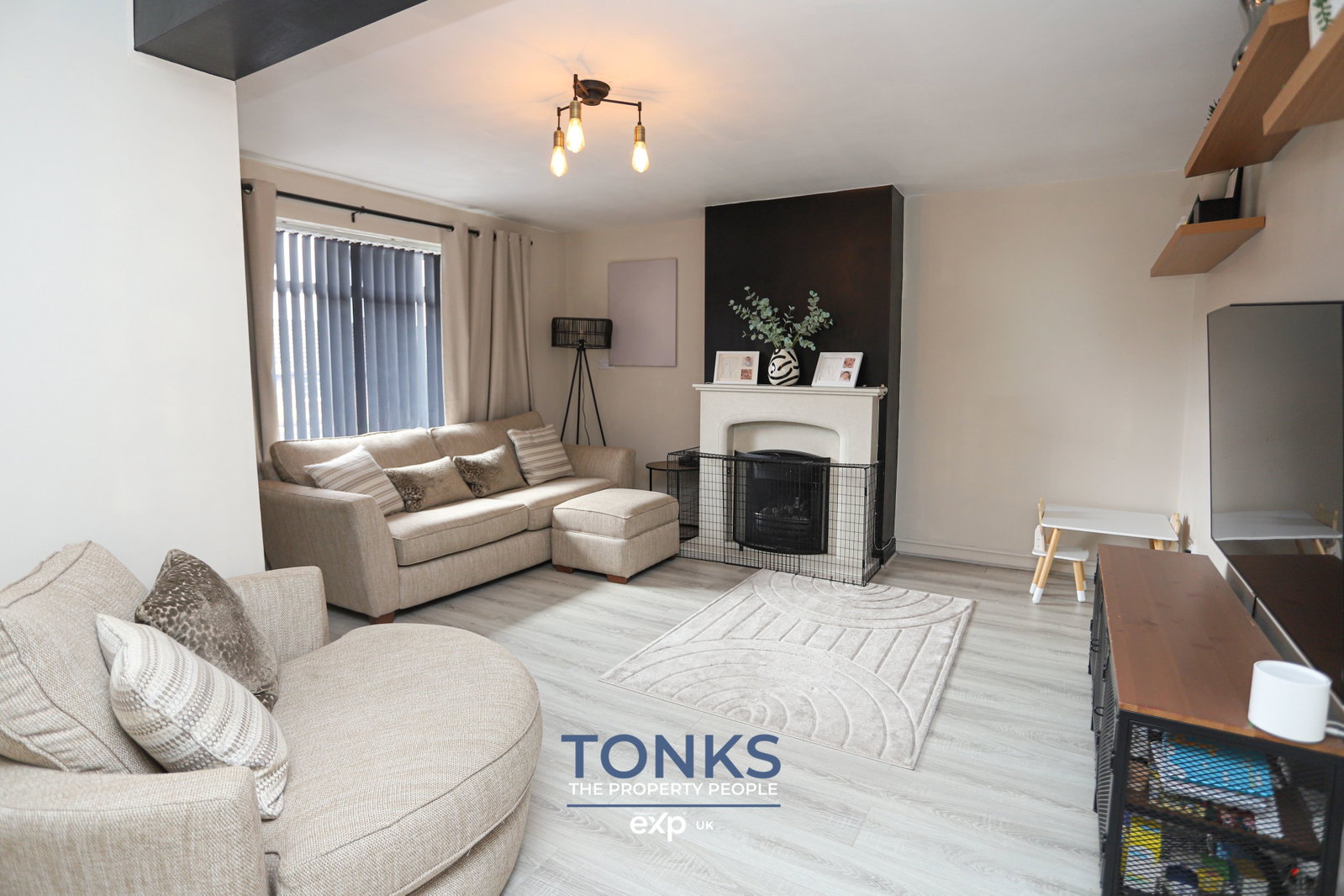 Semi Detached House in Dudley