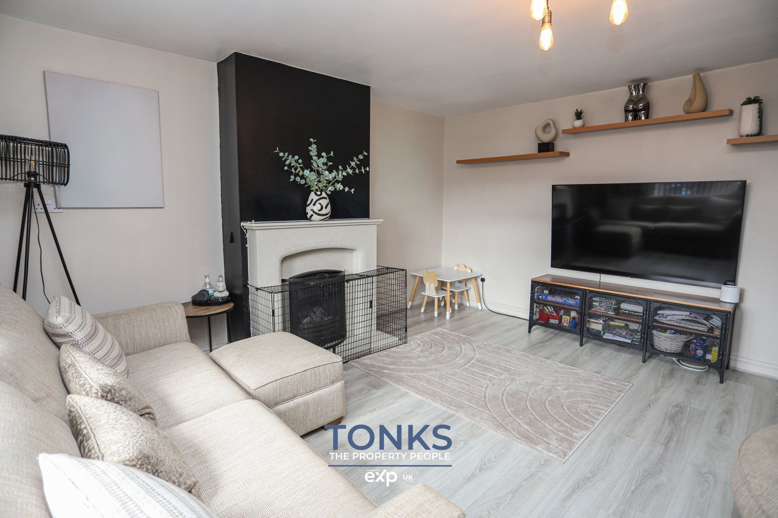 Semi Detached House in Dudley