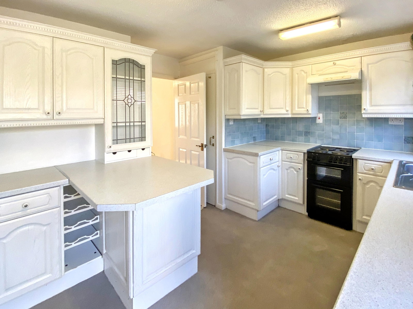 Semi Detached House in Ashford