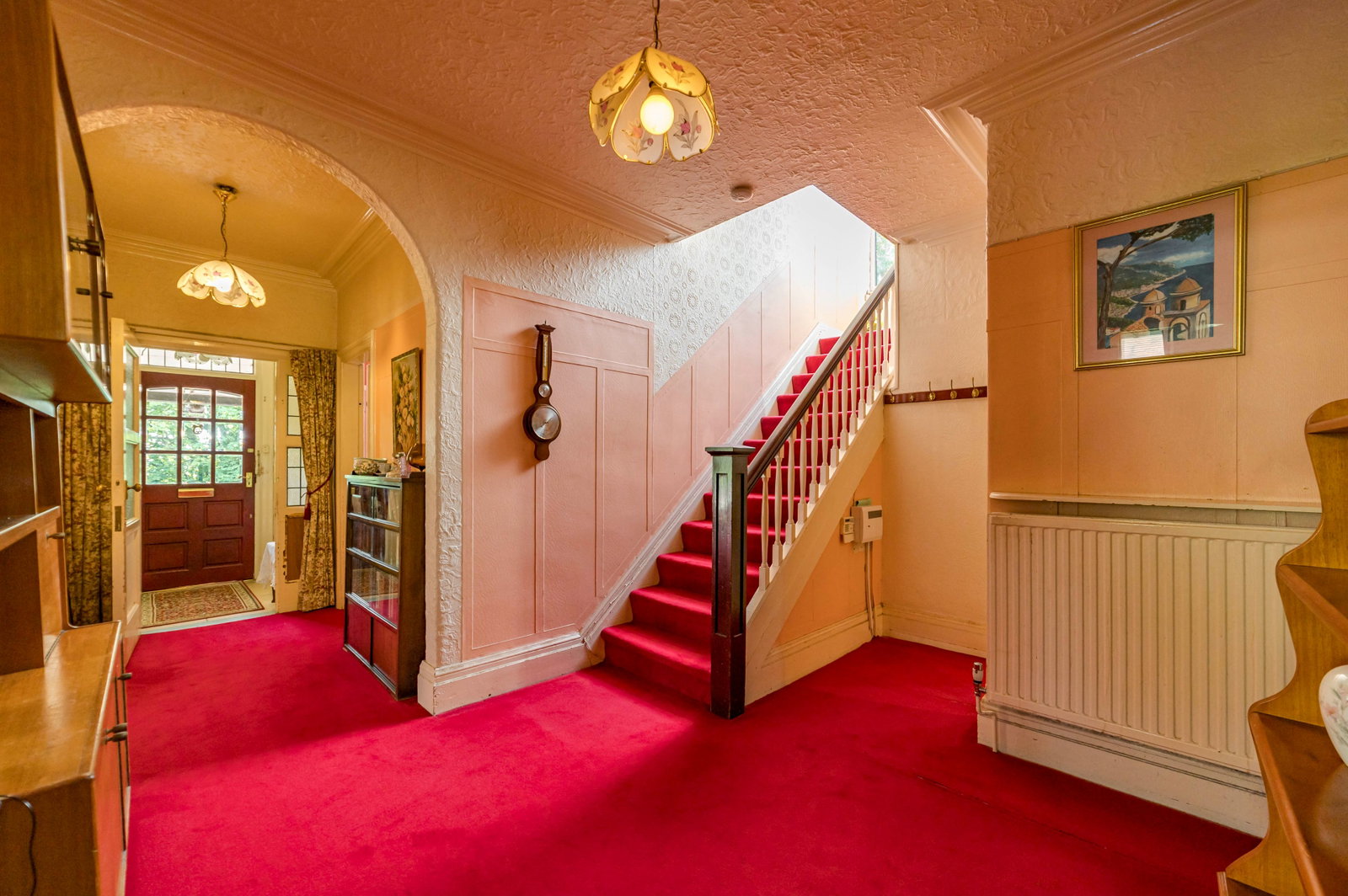 Detached House in Hyde