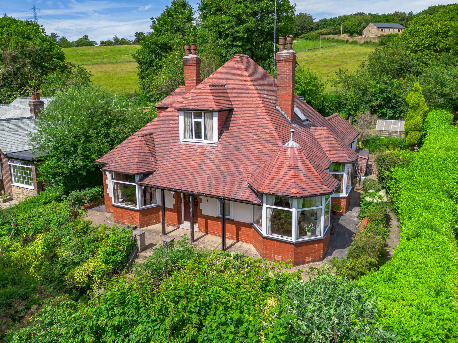 Detached House in Hyde