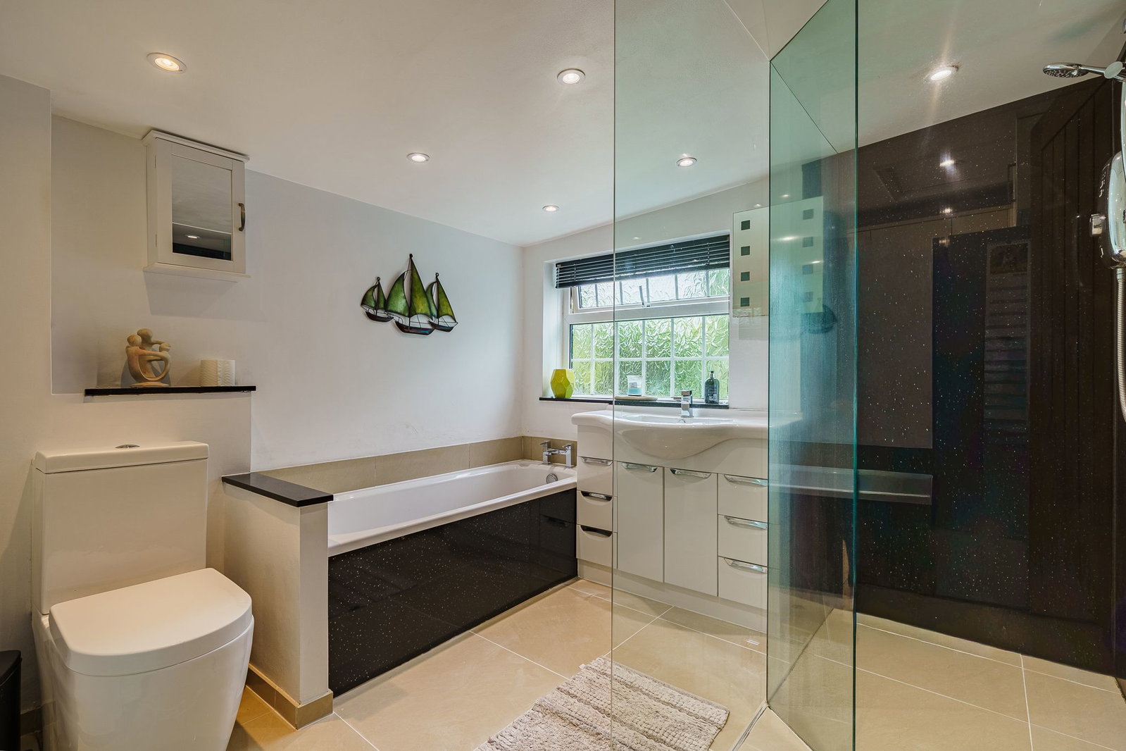 Semi Detached House in Reigate