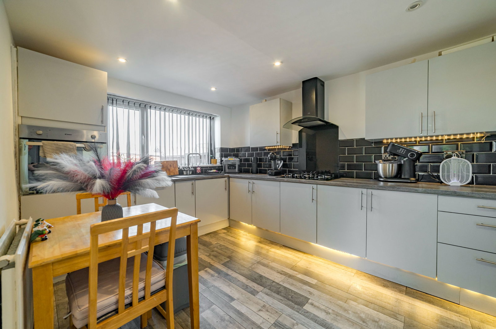 Semi Detached House in Hyde