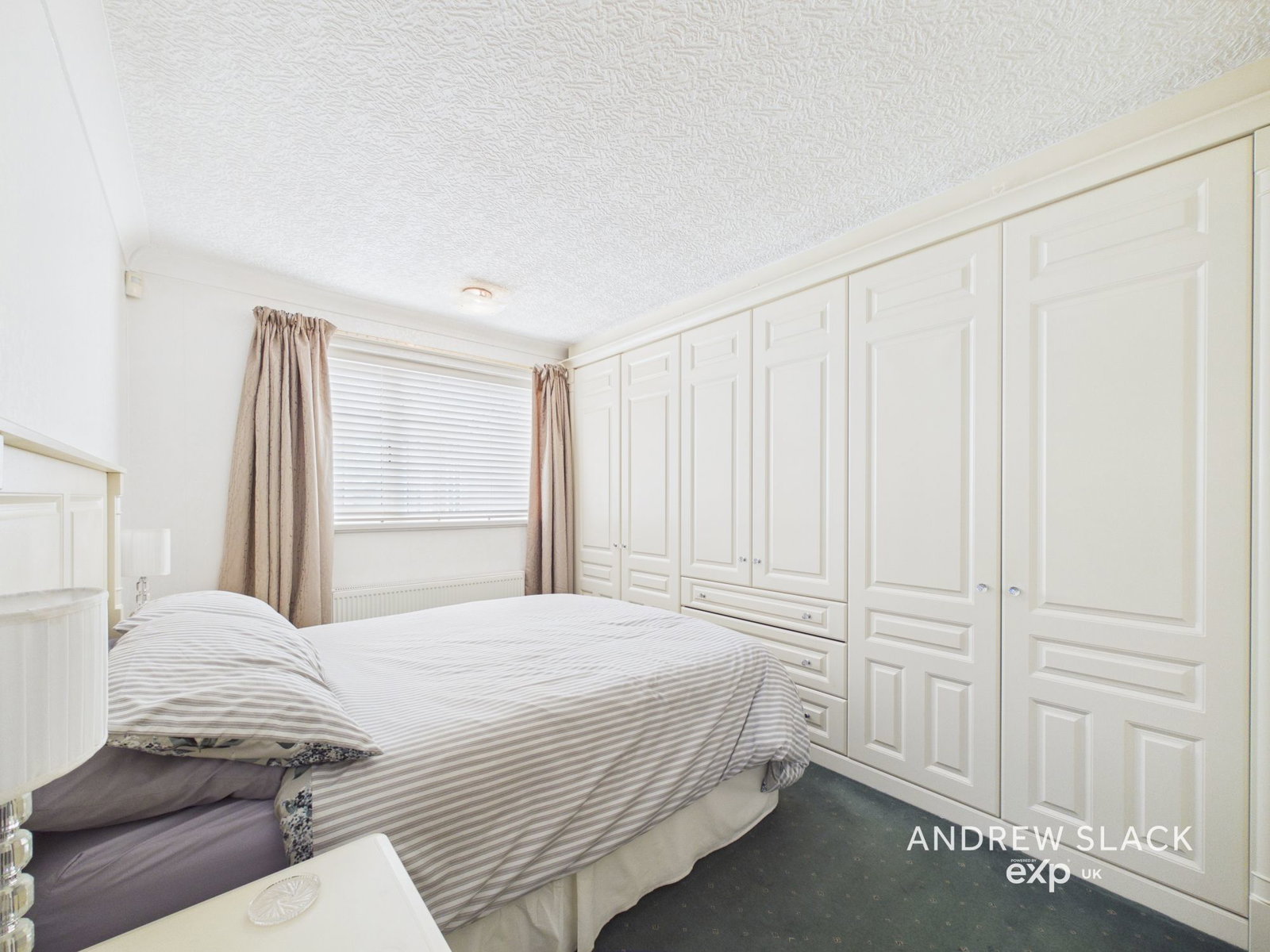 Bungalow in Mansfield