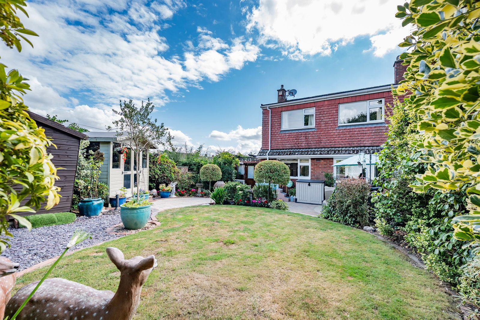Semi Detached House for sale in Crowborough, Herne Down, Crowborough, TN6 3BA