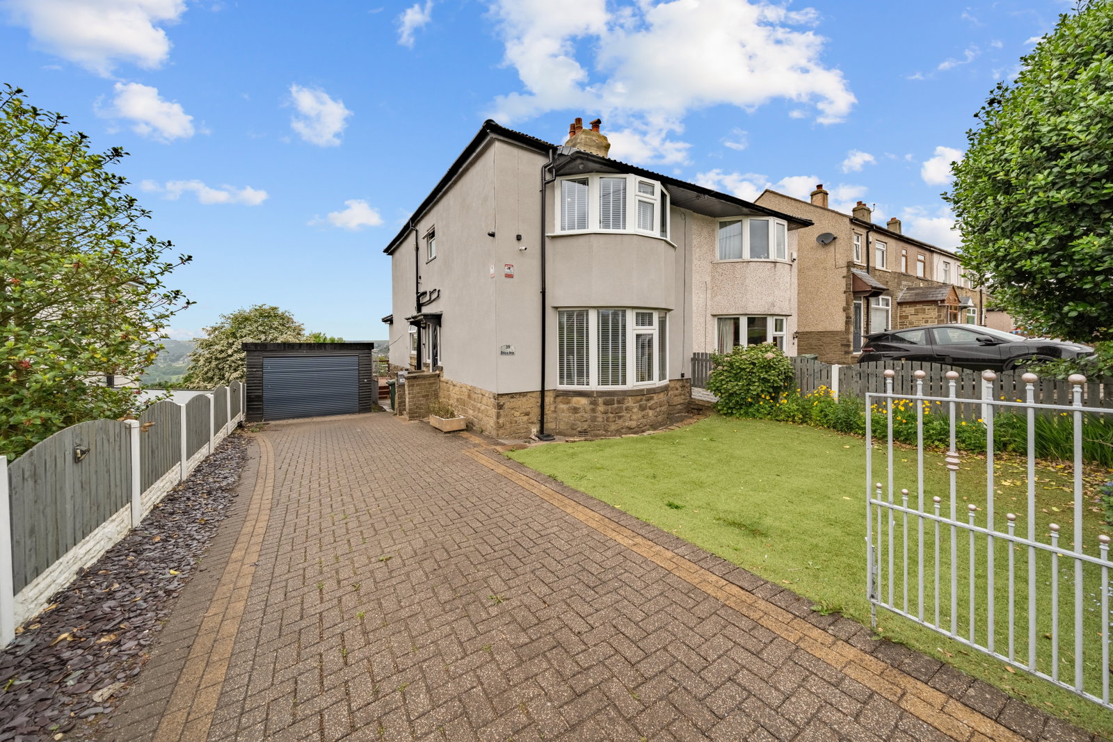 Semi Detached House in Bradford