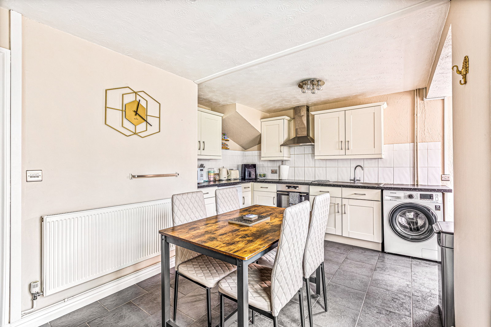 Semi Detached House in Earl Shilton