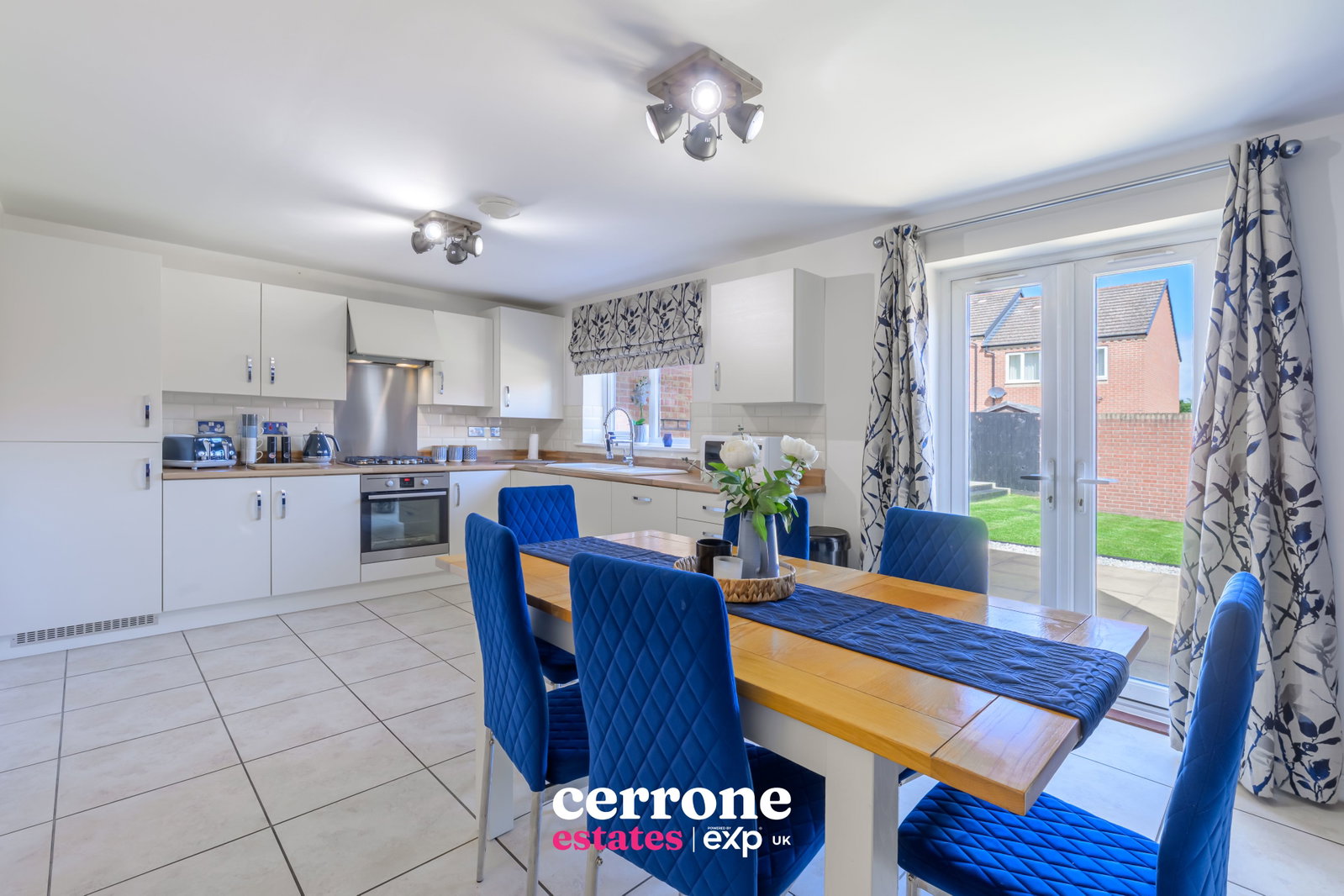 Detached House in Redditch