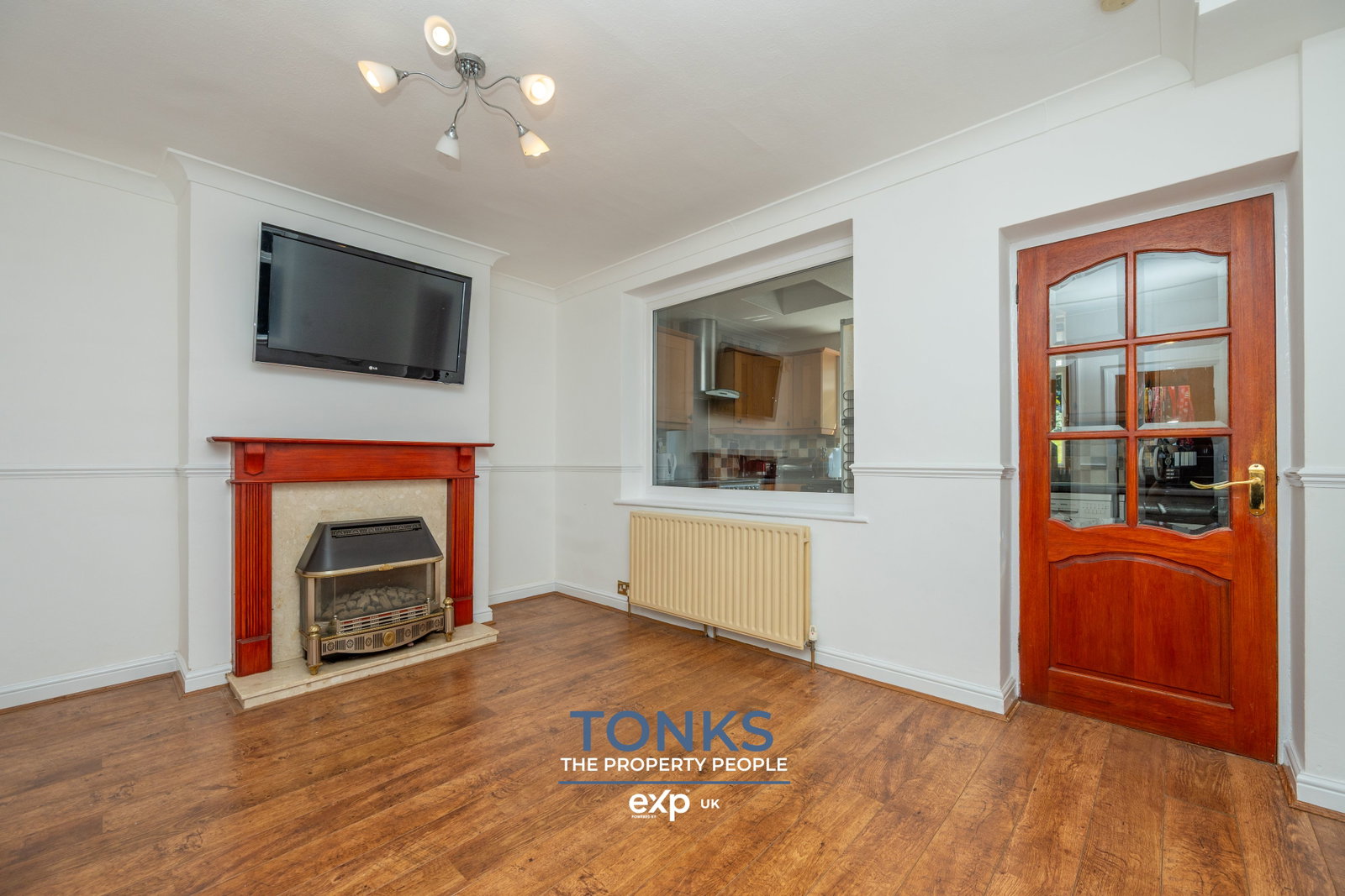 Semi Detached House in Oldbury