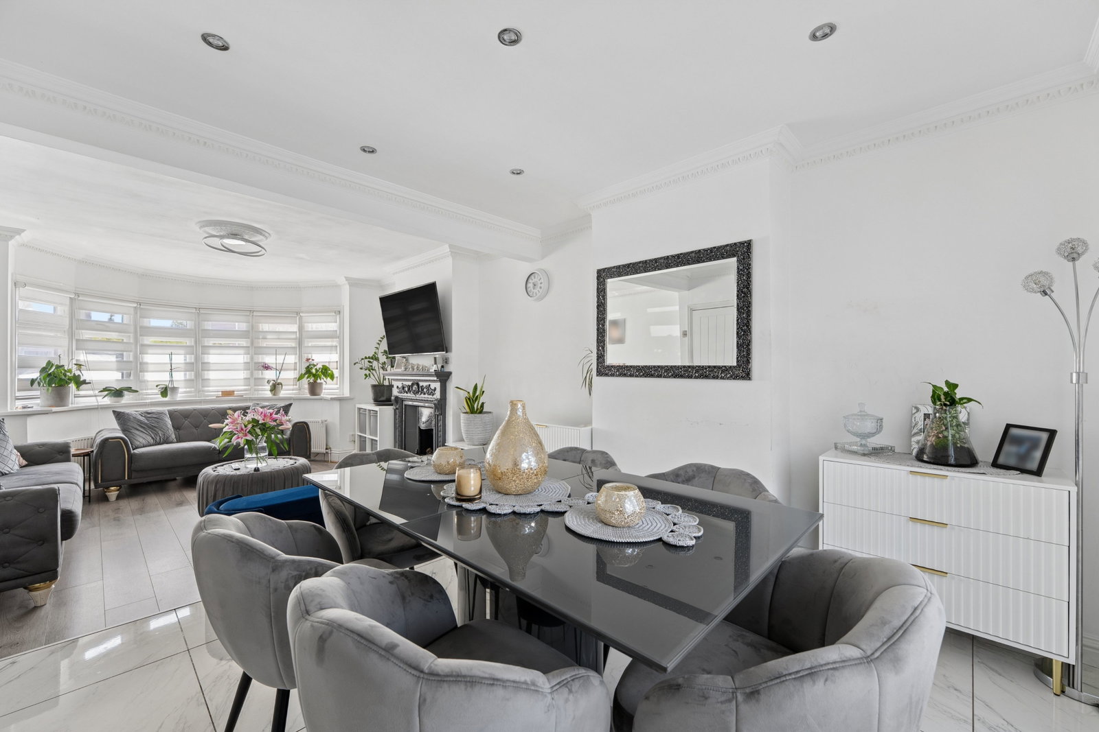 Semi Detached House in Welling