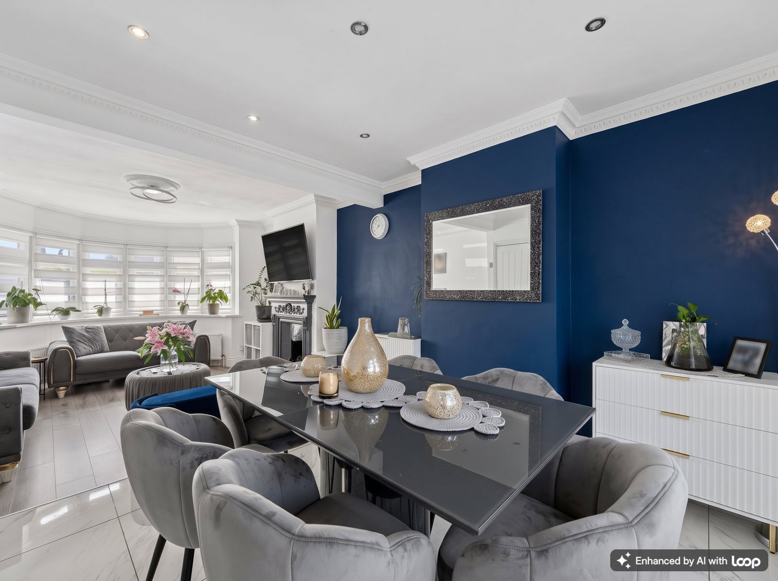Semi Detached House for sale in Welling, Gipsy Road, Welling, DA16 1HZ, 1432 m²