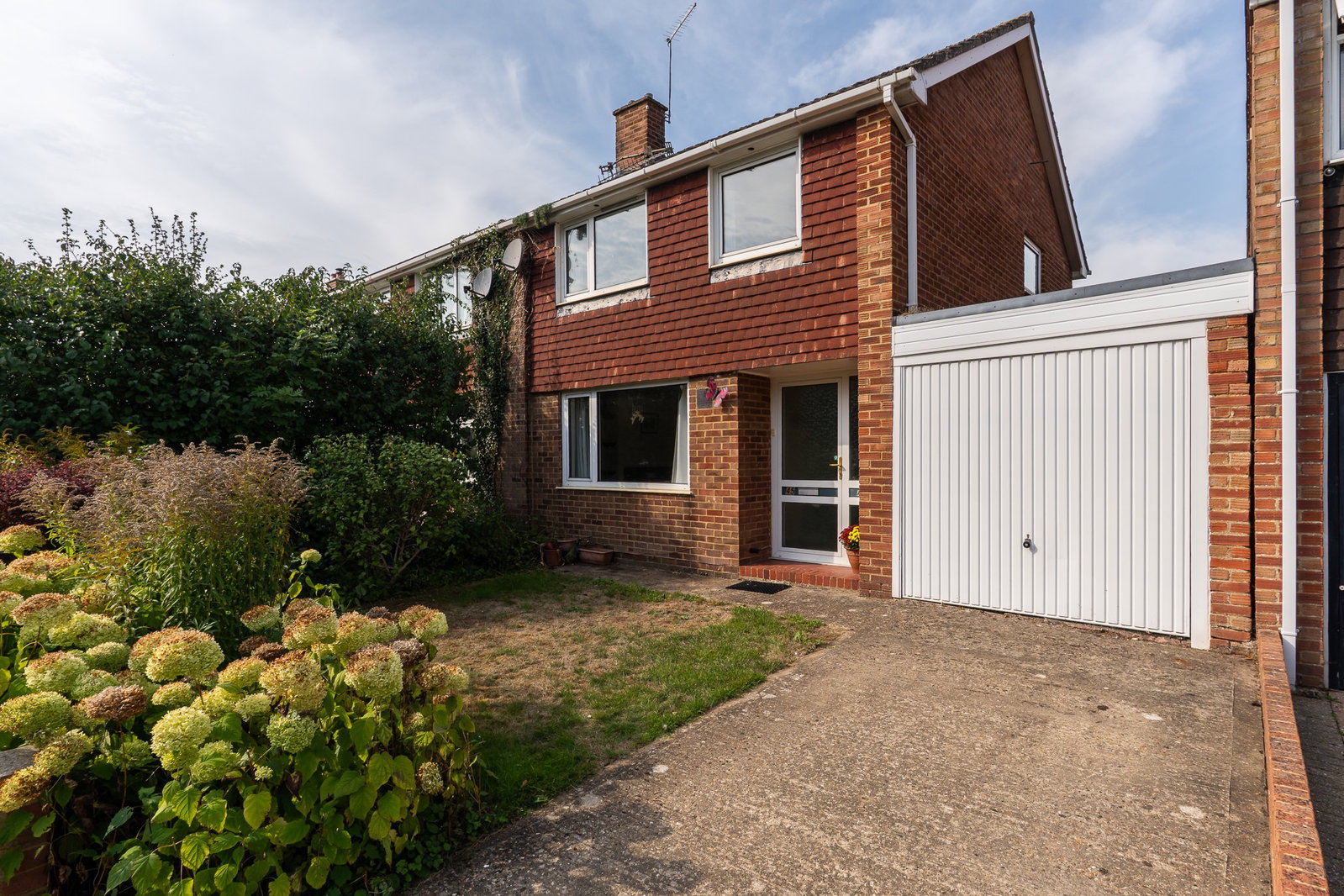 Semi Detached House for sale in Alton, Bolle Road, Alton, GU34 1PP, 1082 m²