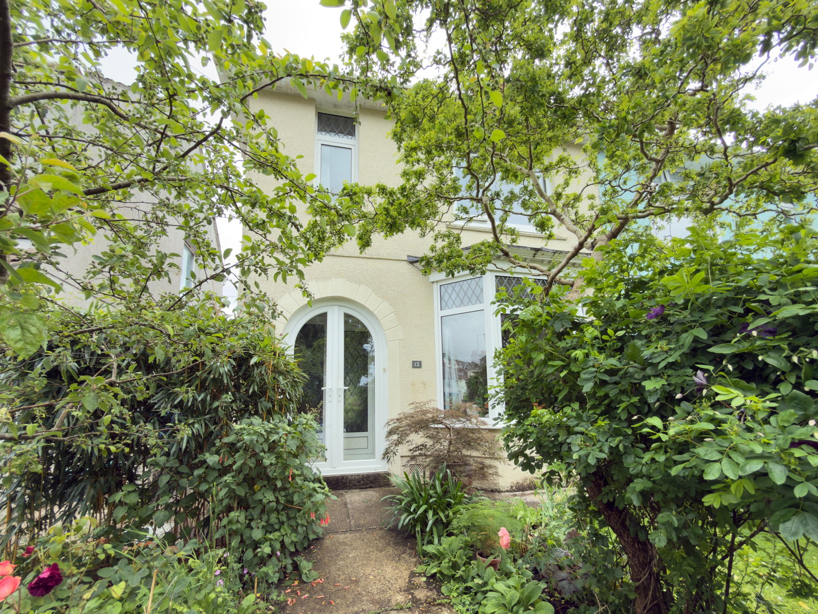 Semi Detached House in Swansea