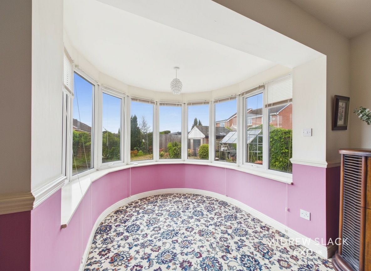Detached House in Nottingham