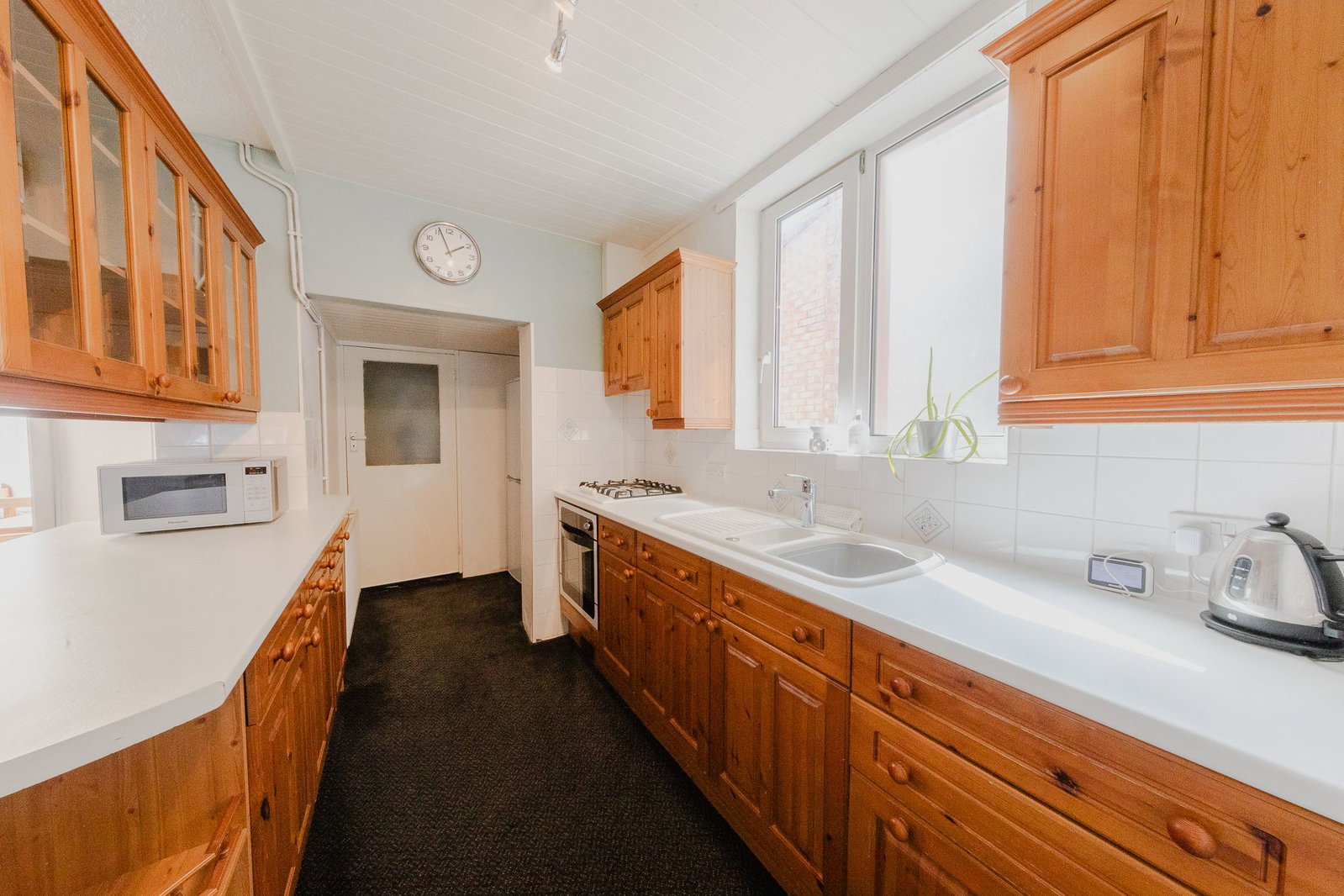 Semi Detached House for sale in Milton Keynes, Aylesbury Street West, Wolverton, Milton Keynes, MK12 5BS, 1156 m²