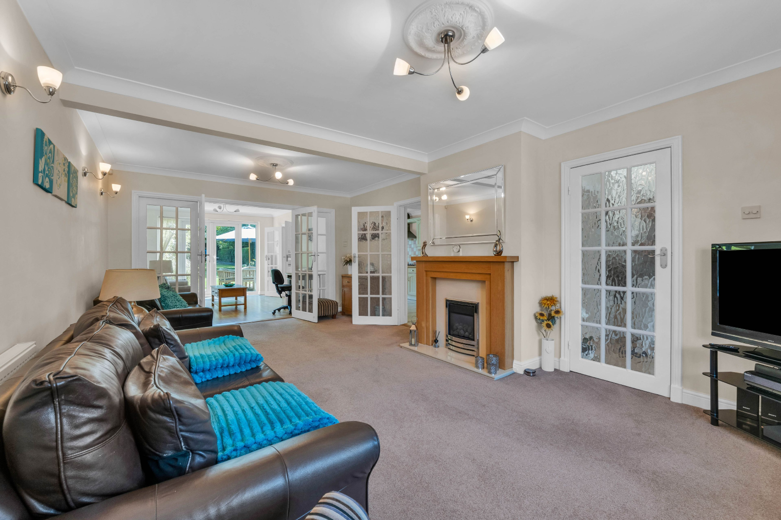 Semi Detached House in Leicester