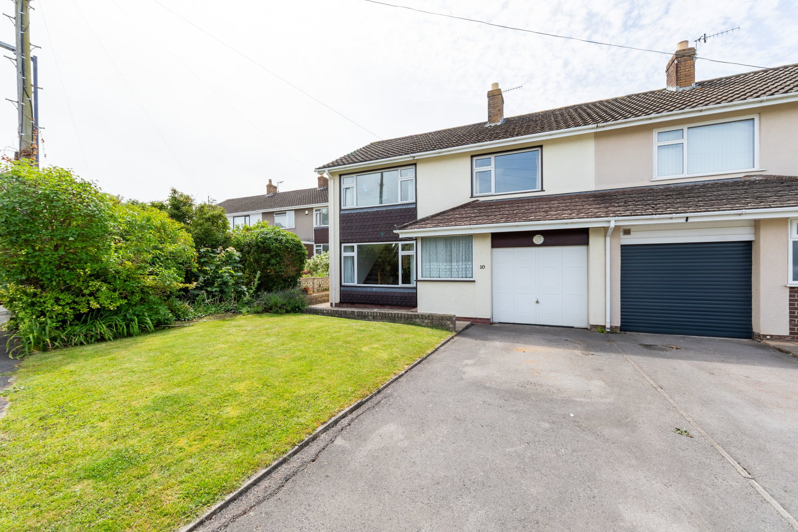 Semi Detached House for sale in Bristol, Petercole Drive, Bishopsworth, BS13, 1189 m²