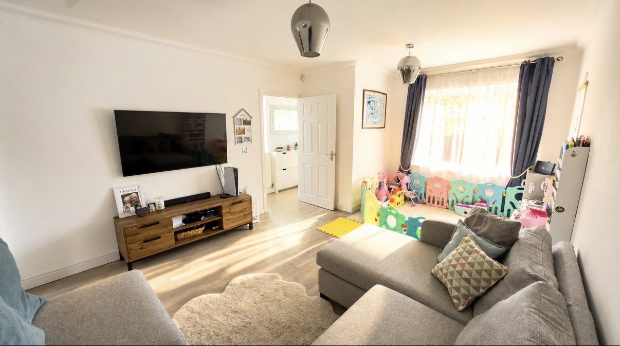 Semi Detached House in Milton Keynes