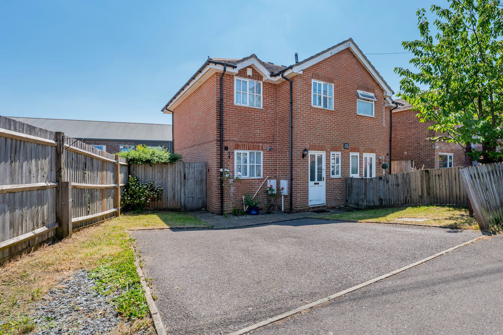 Semi Detached House in Crowborough
