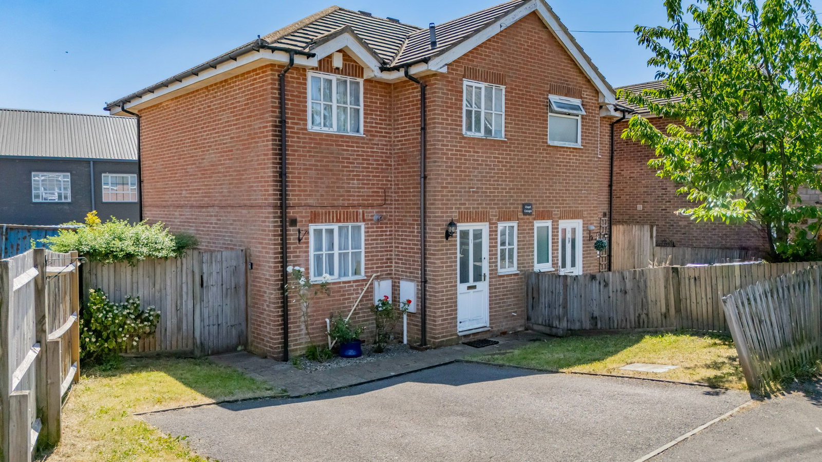 Semi Detached House in Crowborough