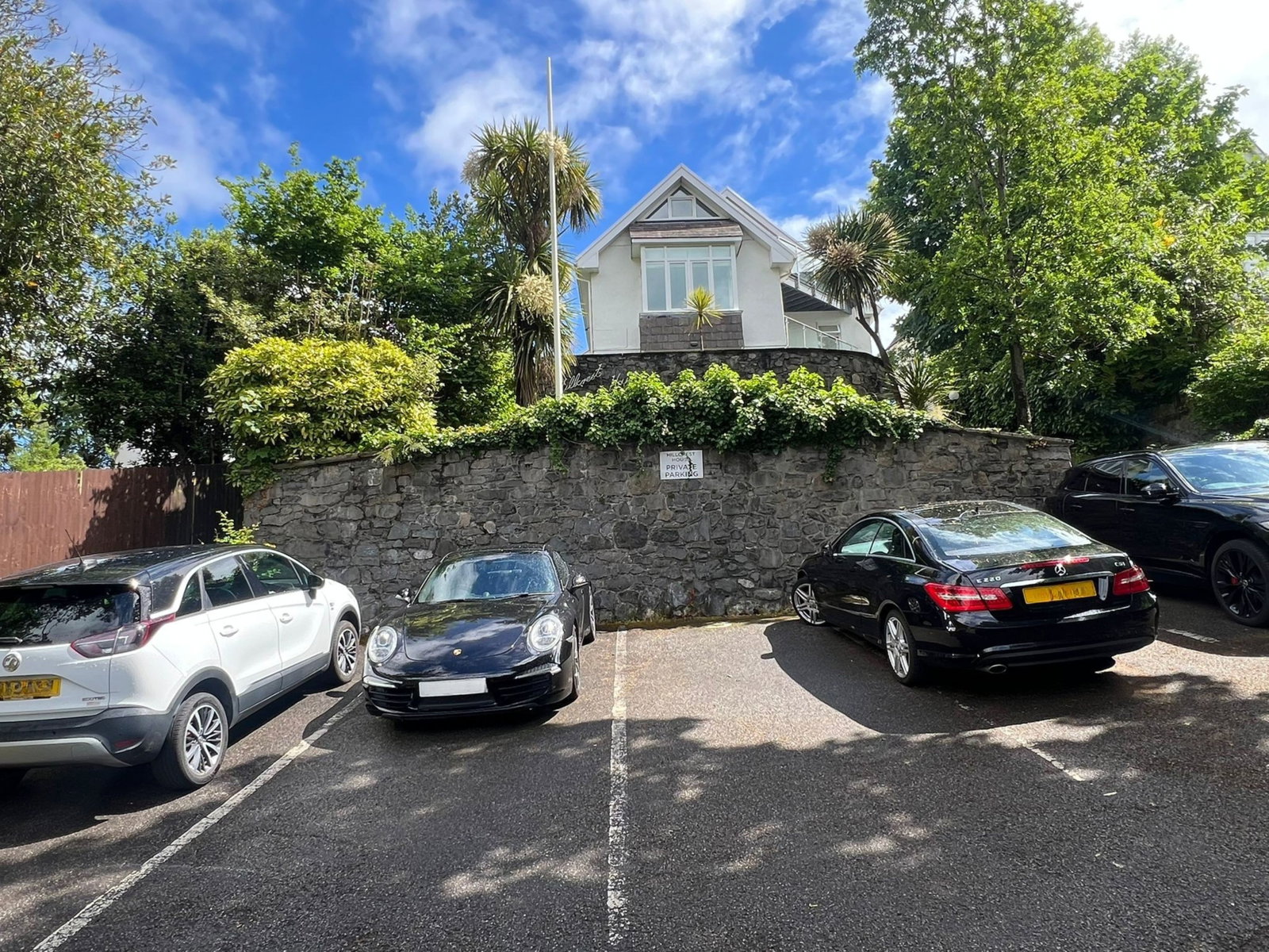 Apartment in Swansea
