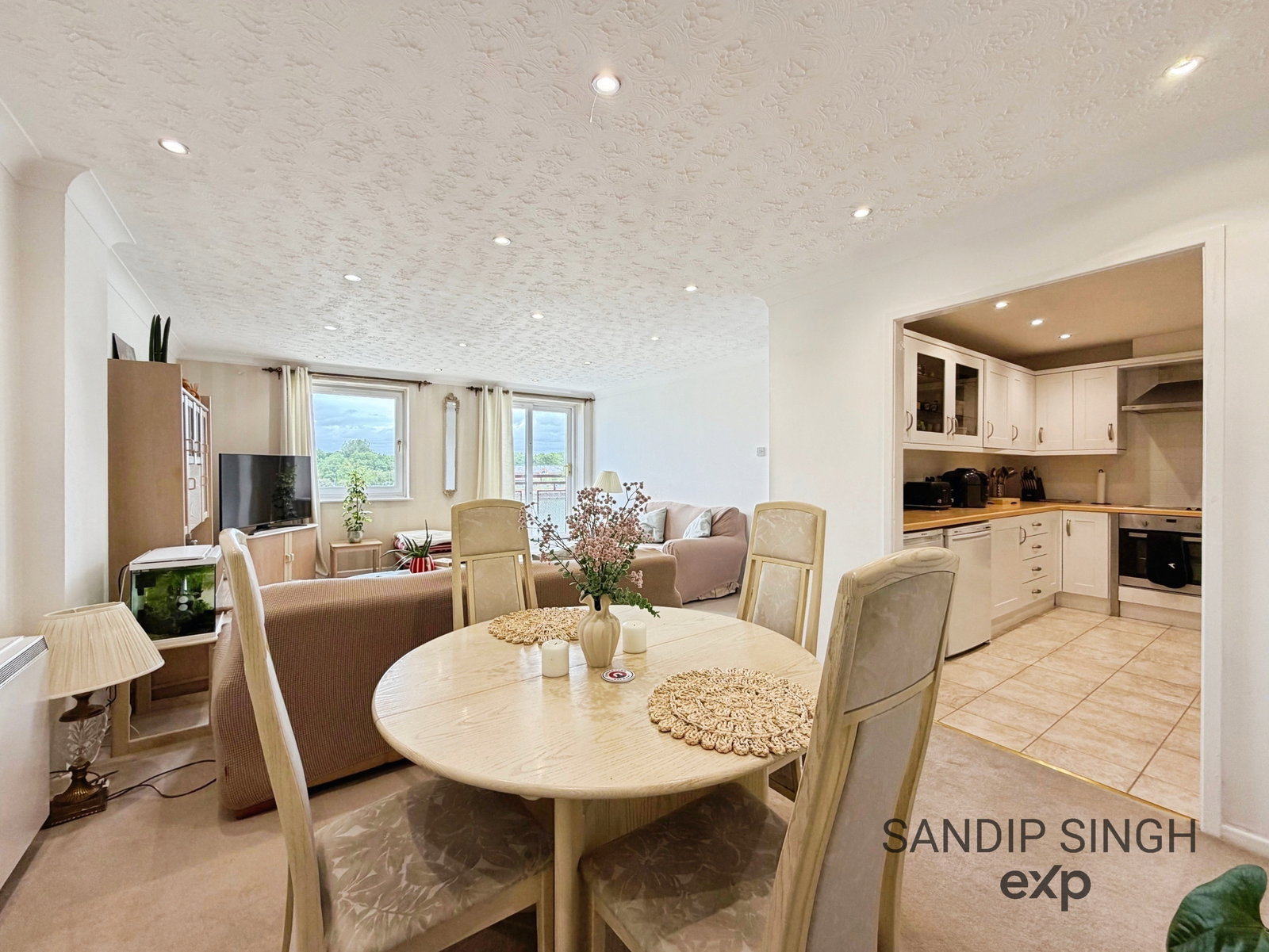 Apartment in Navigation Way