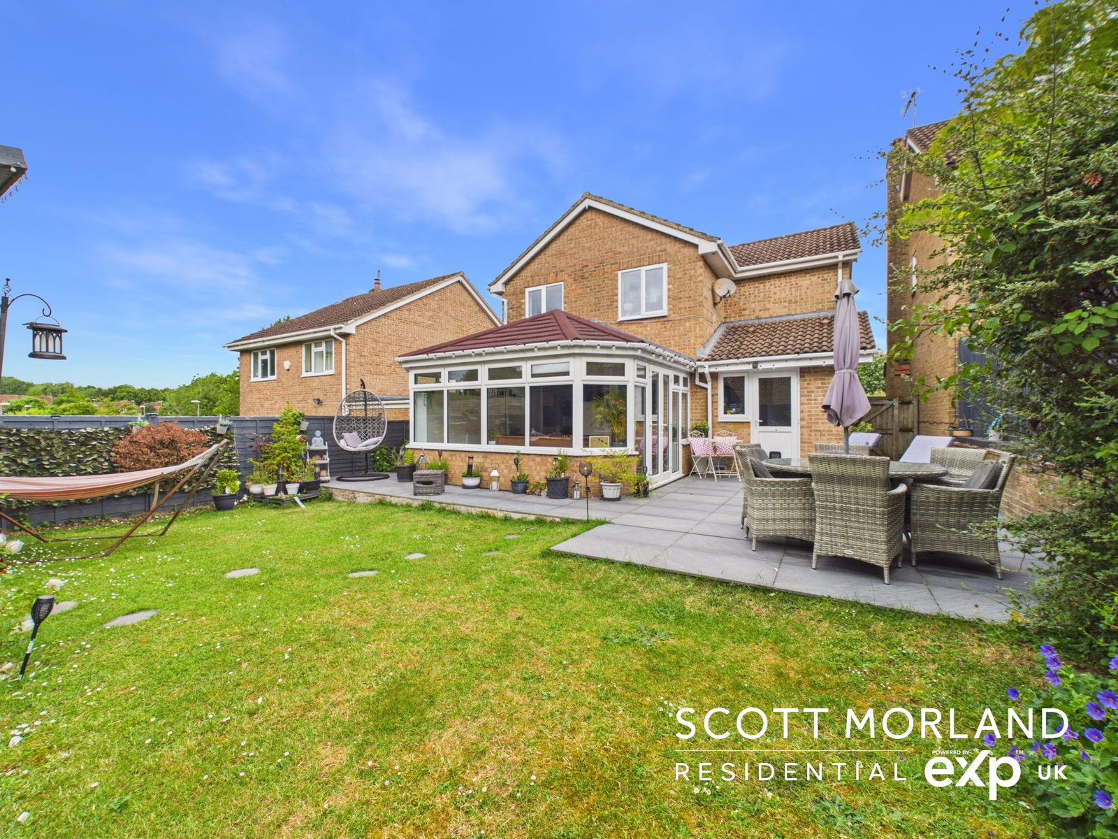 Detached House in Basingstoke