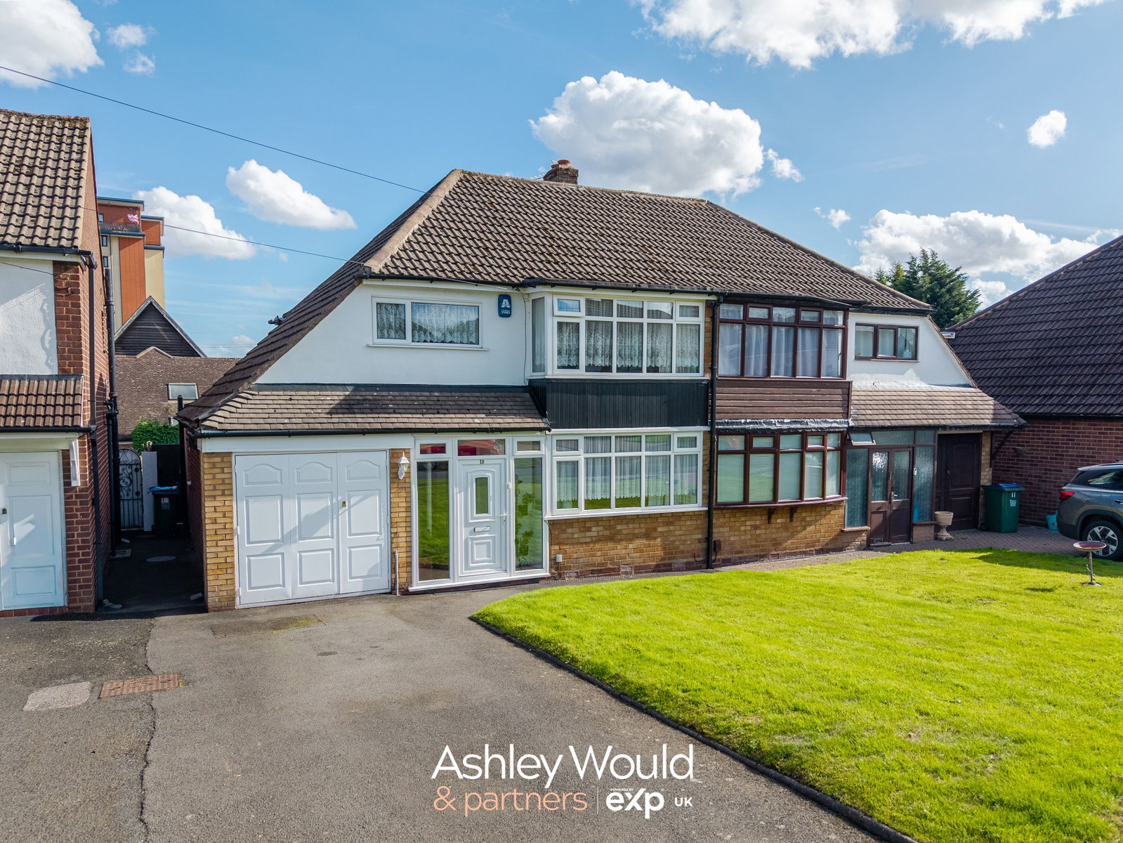 Semi Detached House for sale in Rowley Regis, Fairbourne Avenue, Rowley Regis, B65 9JR