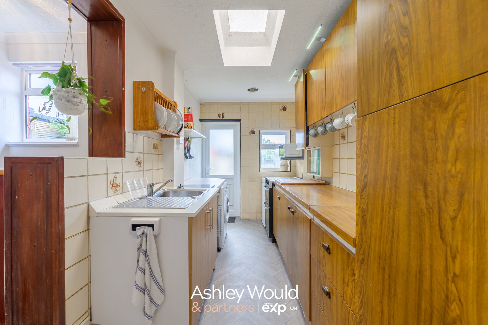 Semi Detached House in Oldbury