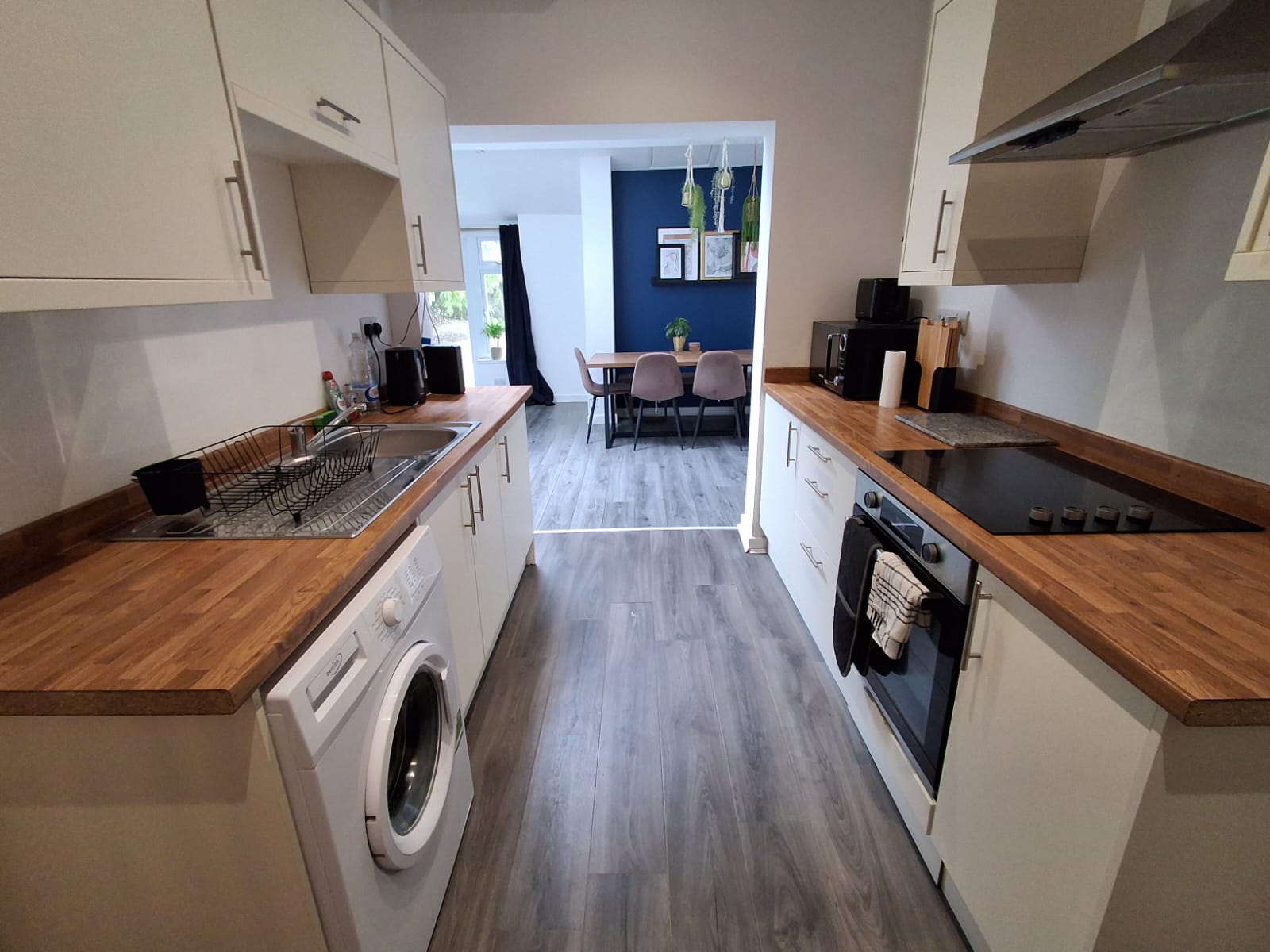 Semi Detached House for sale in Cardiff, Newport Road, Cardiff, CF24 1RJ