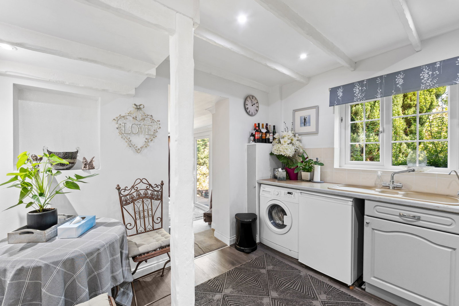 Semi Detached House in Epsom 5