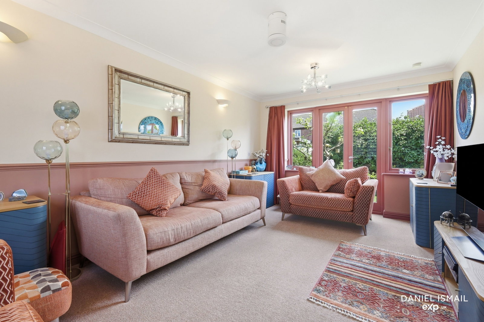 Detached House in Basildon