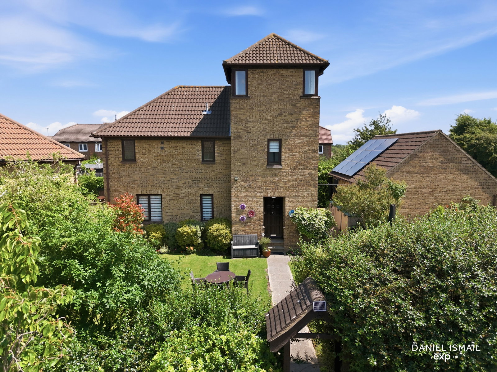 Detached House in Basildon