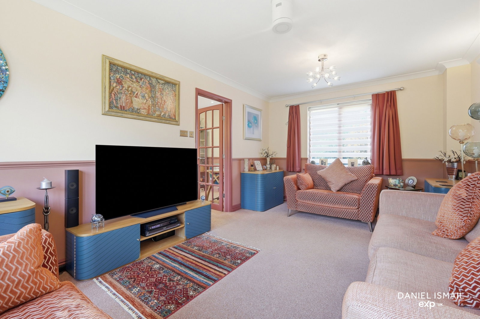 Detached House in Basildon