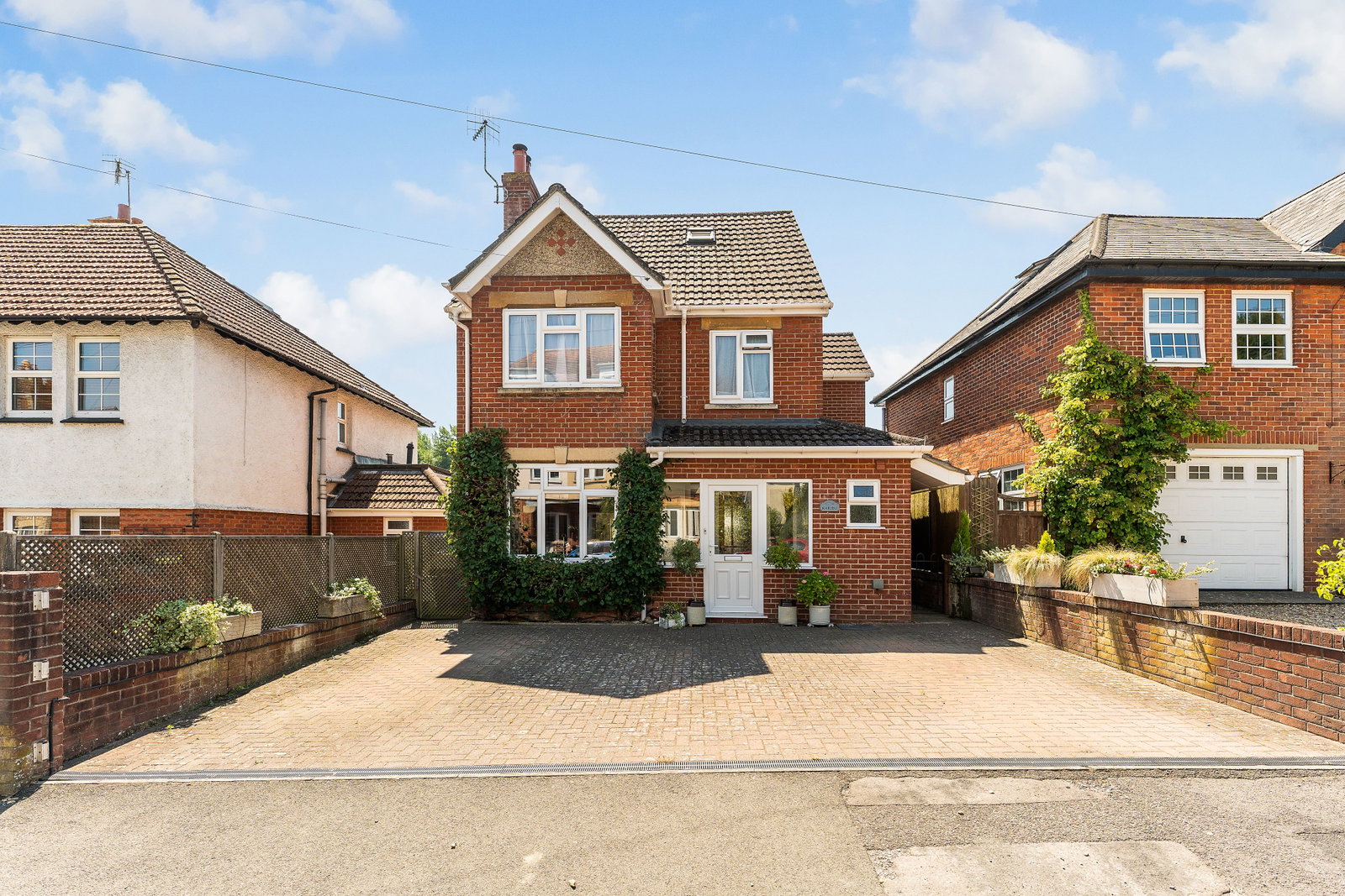 Detached House in Salisbury