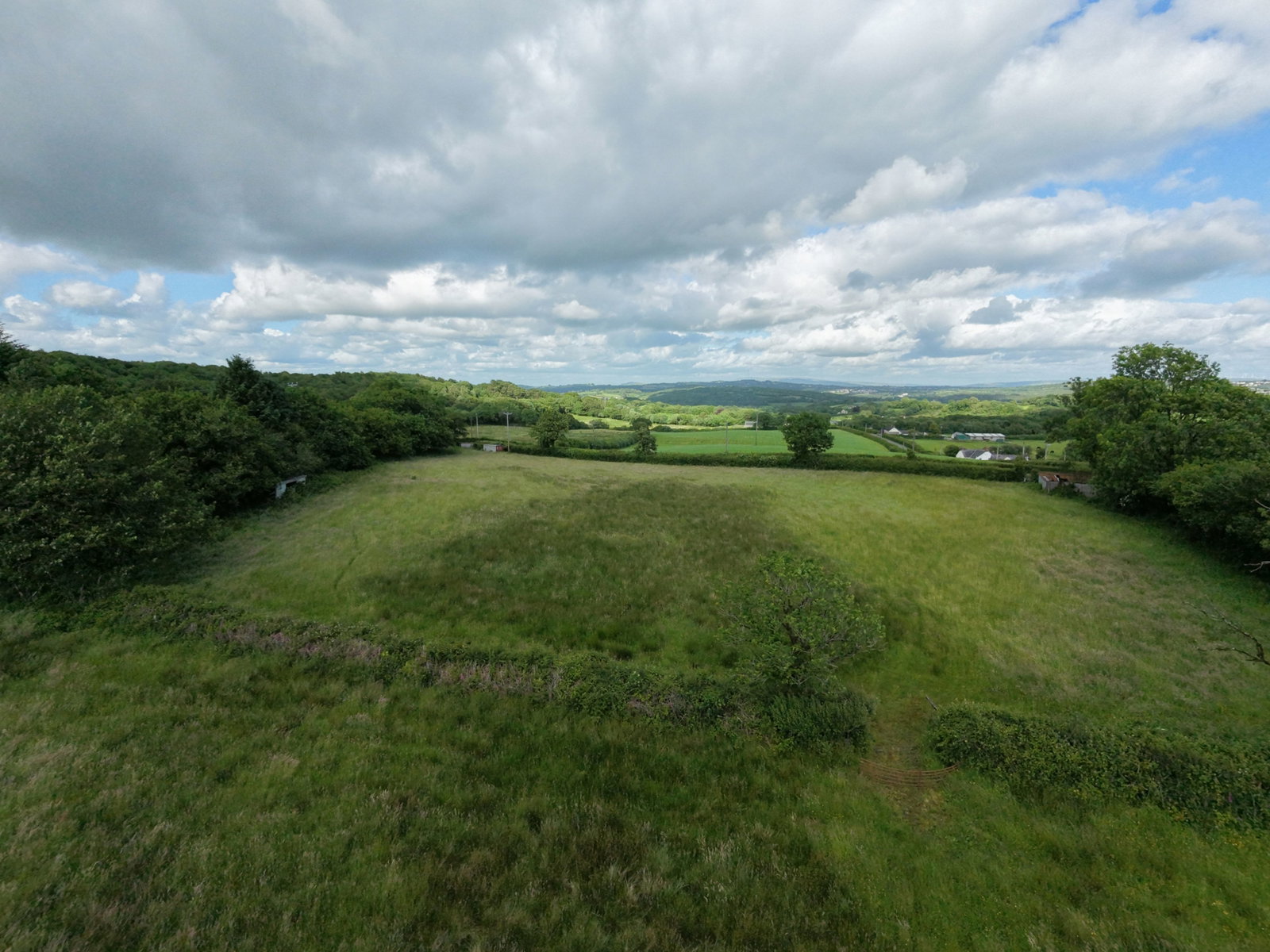 Land in Mynyddcerrig,
