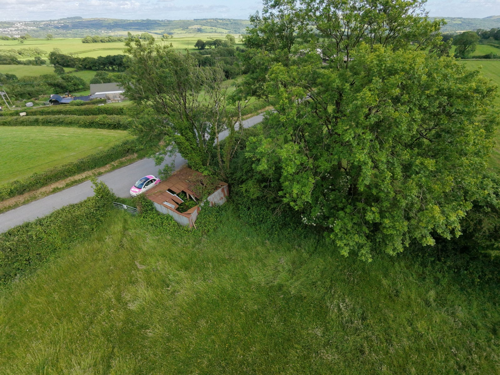 Land in Mynyddcerrig,