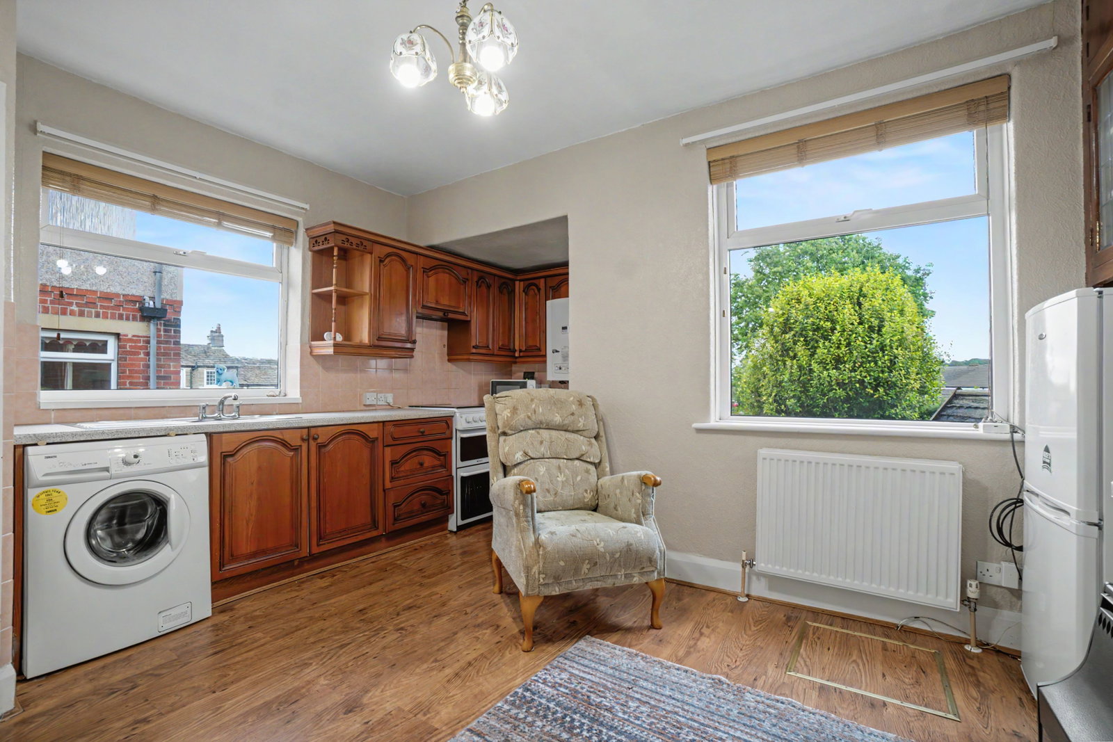 Semi Detached House in Brighouse