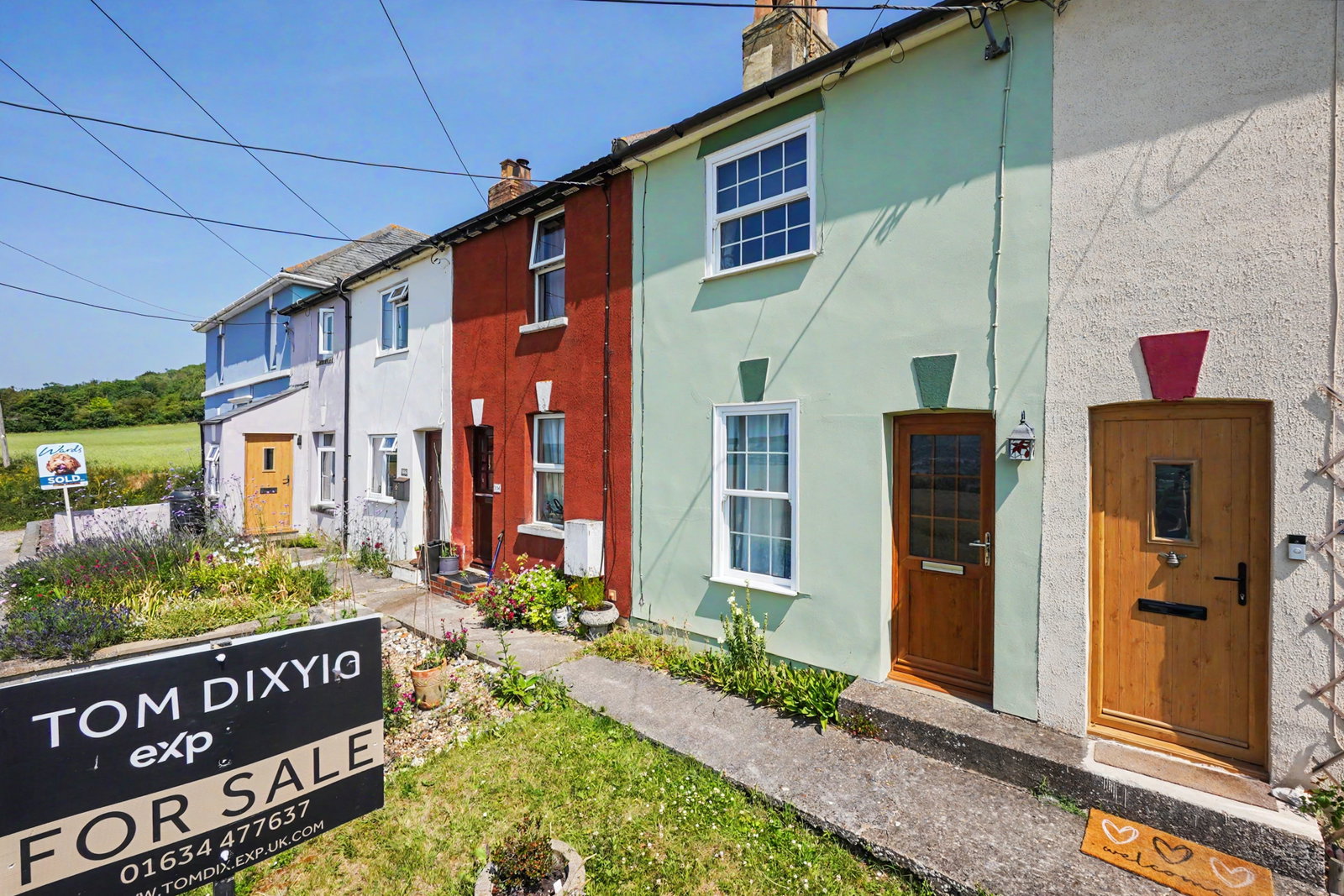 Terraced House for sale in Rochester, Pilgrims Way, Wouldham, Rochester, ME1 3RB, 608 m²