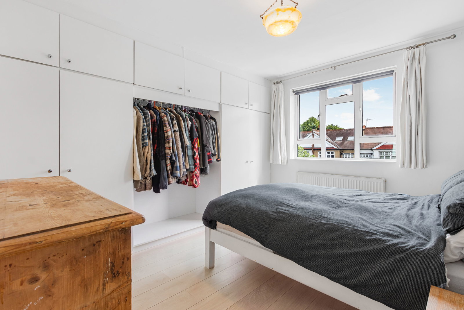 Flat for sale in London, Colney Hatch Lane, N10