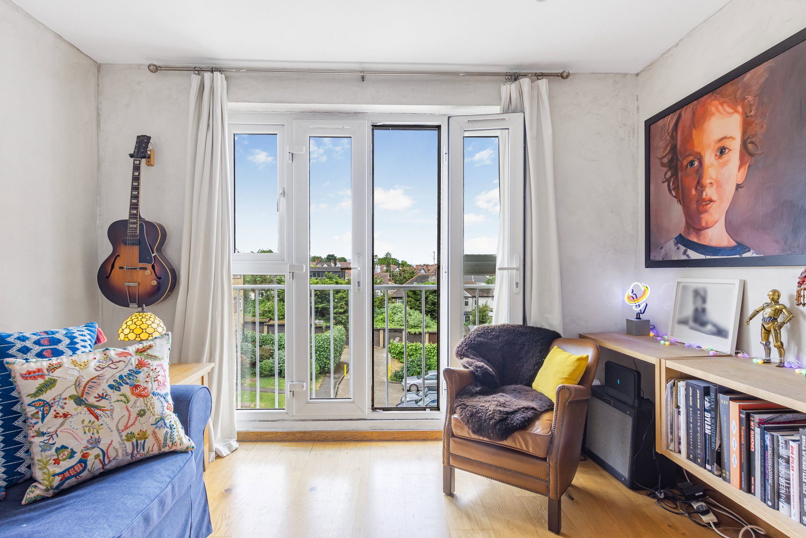 Flat for sale in London, Colney Hatch Lane, N10