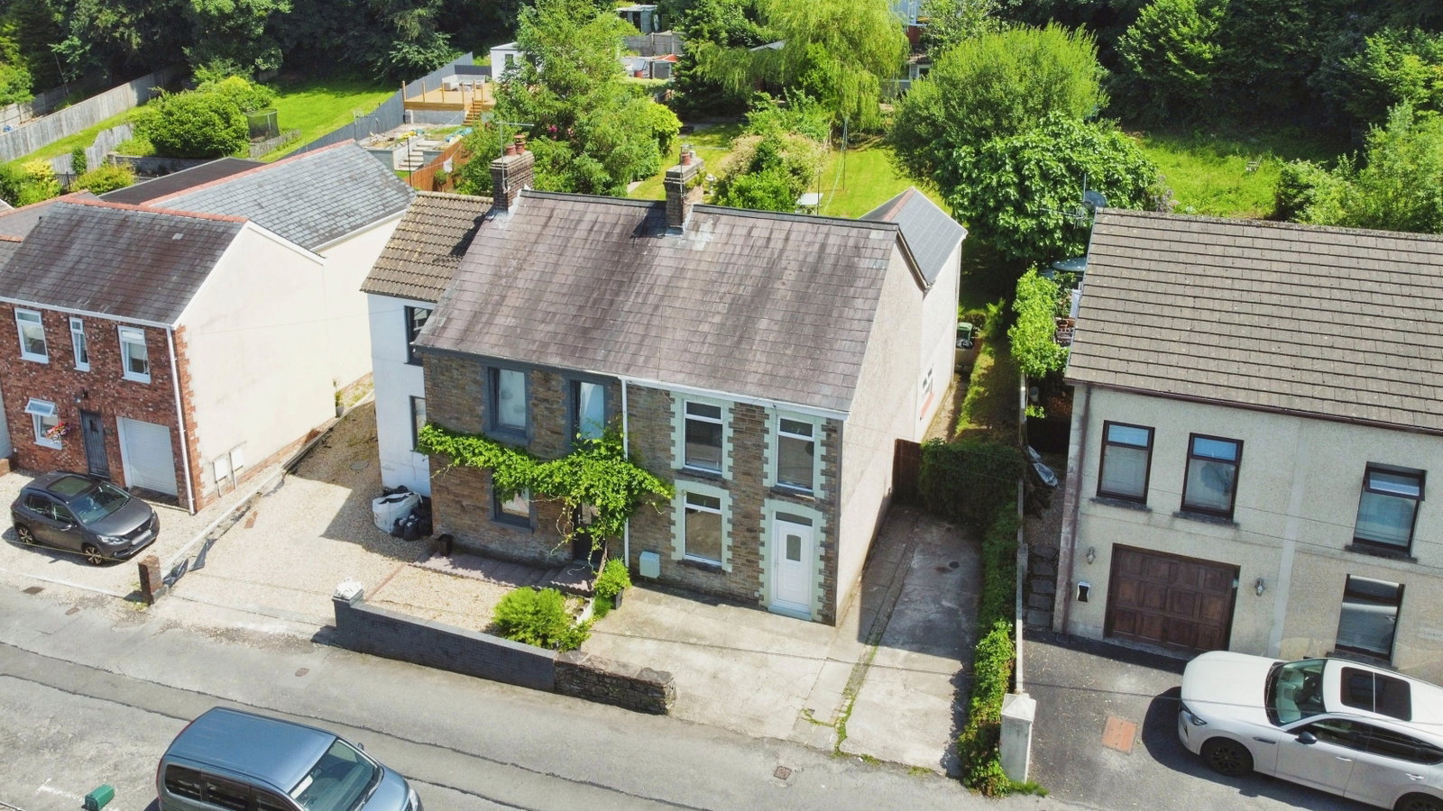 Semi Detached House in Swansea