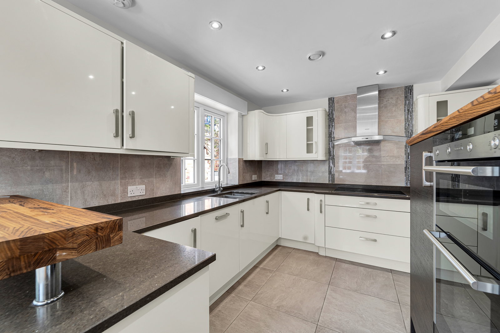 Detached House in Watford