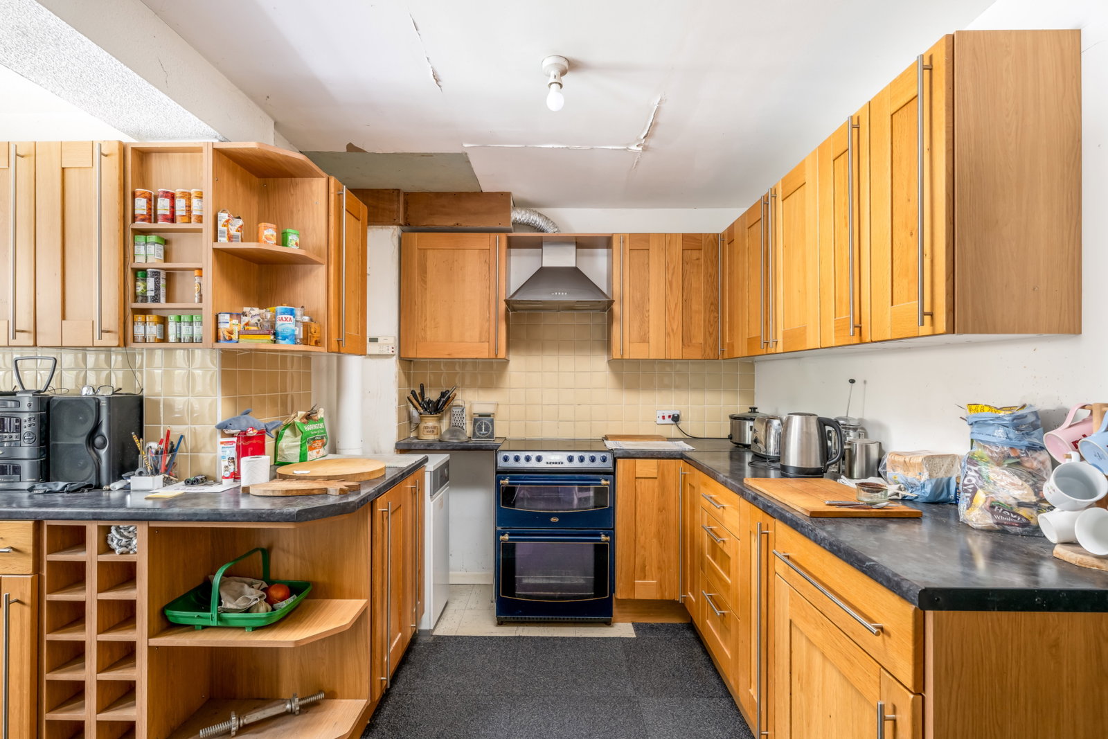Semi Detached House in Leighton Buzzard