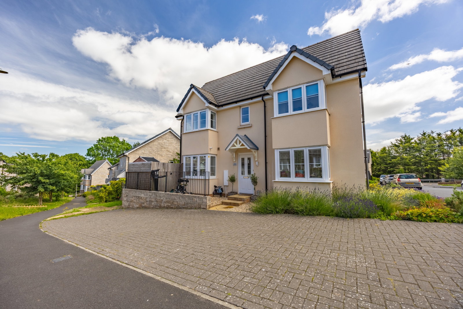Link Detached House in Bristol