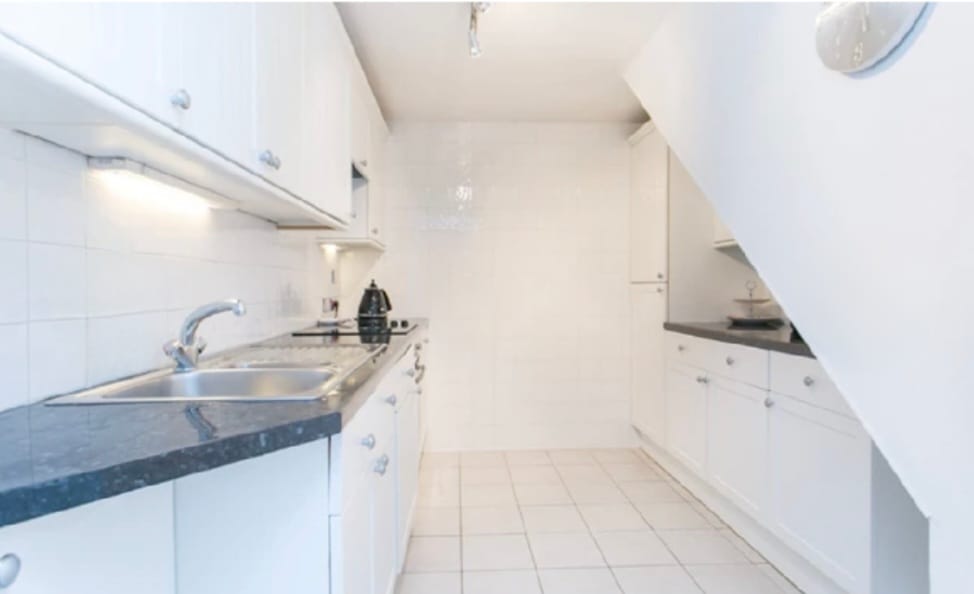 Semi Detached House in Borehamwood