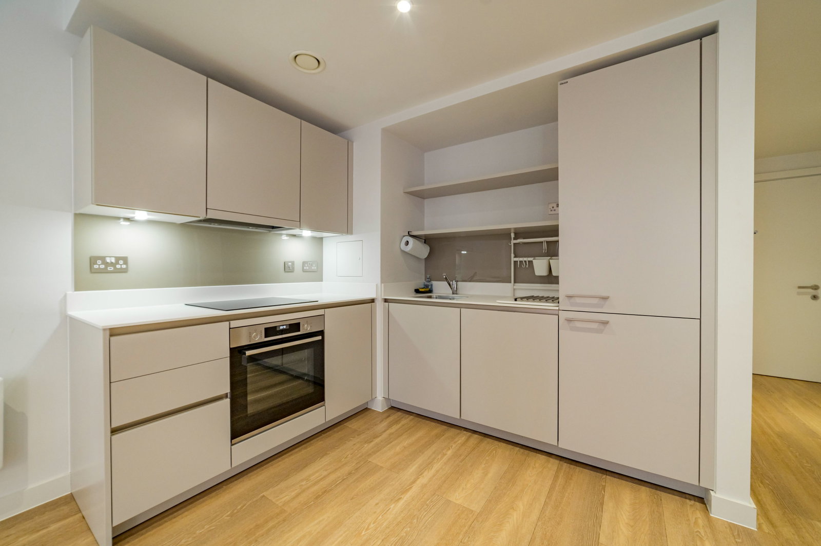 Apartment for sale in Manchester, Carding Building, 42 Whitworth Street, Manchester City Centre, M1 3AR, 560 m²