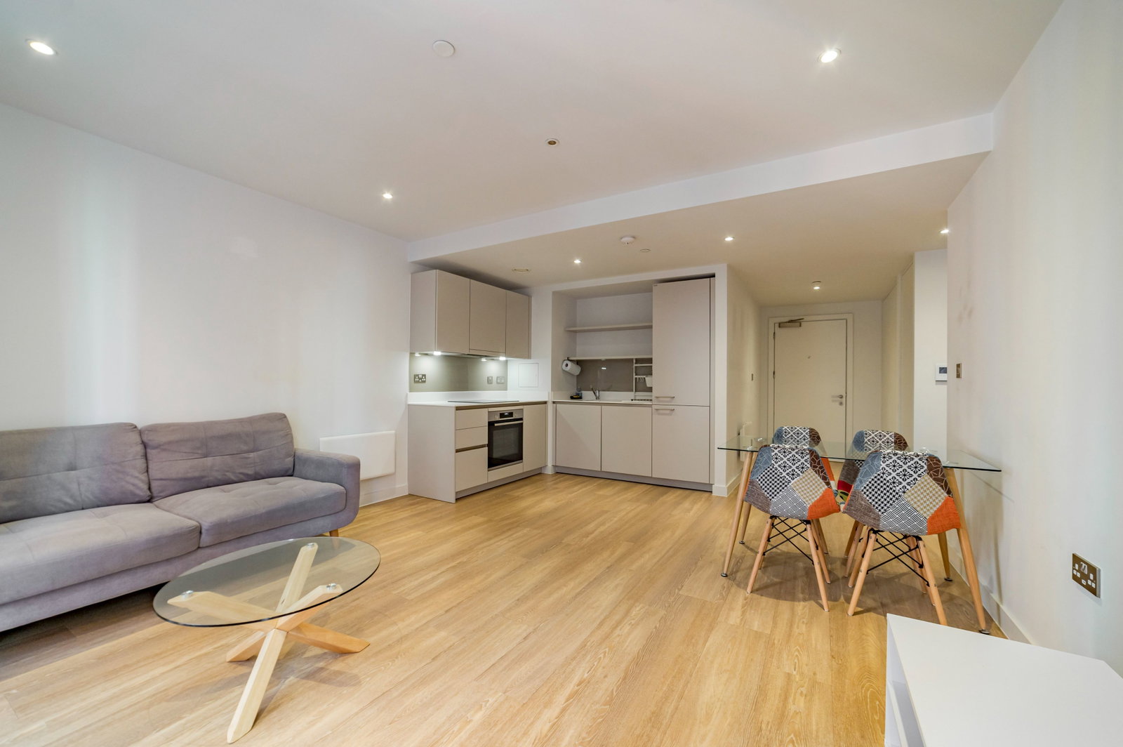 Apartment for sale in Manchester, Carding Building, 42 Whitworth Street, Manchester City Centre, M1 3AR, 560 m²