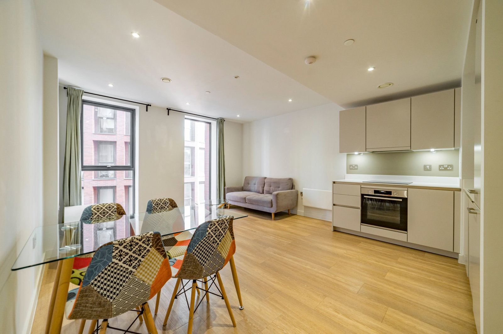 Apartment for sale in Manchester, Carding Building, 42 Whitworth Street, Manchester City Centre, M1 3AR, 560 m²