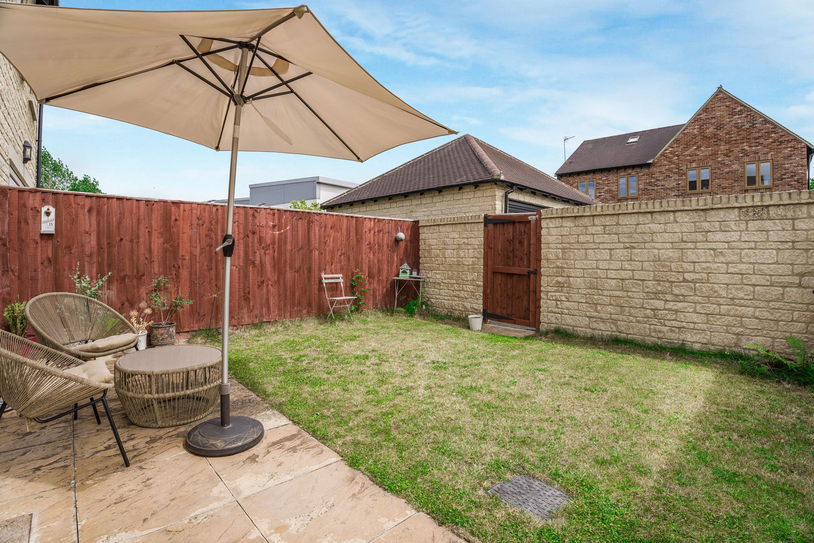 Semi Detached House in Cheltenham